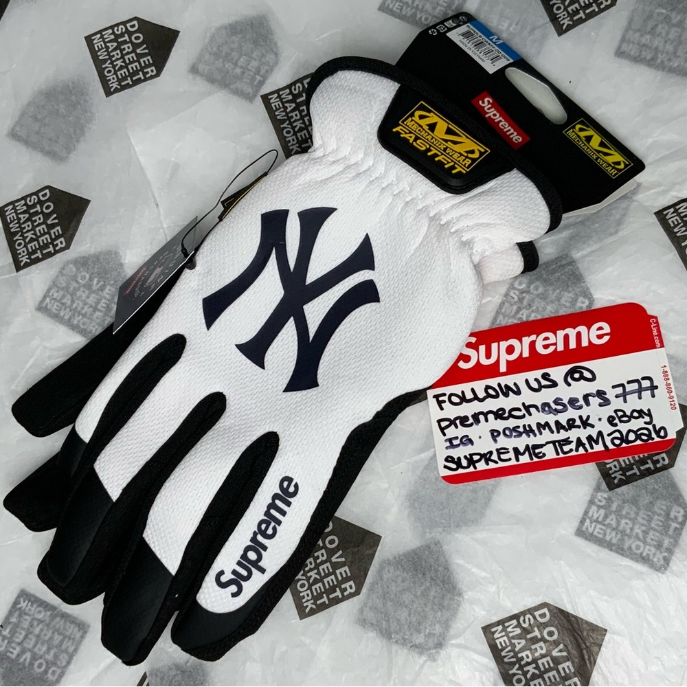 Supreme®/Mechanix® FastFit MLB Gloves FW25 - NYYankees/White - Medium Brand NEW!